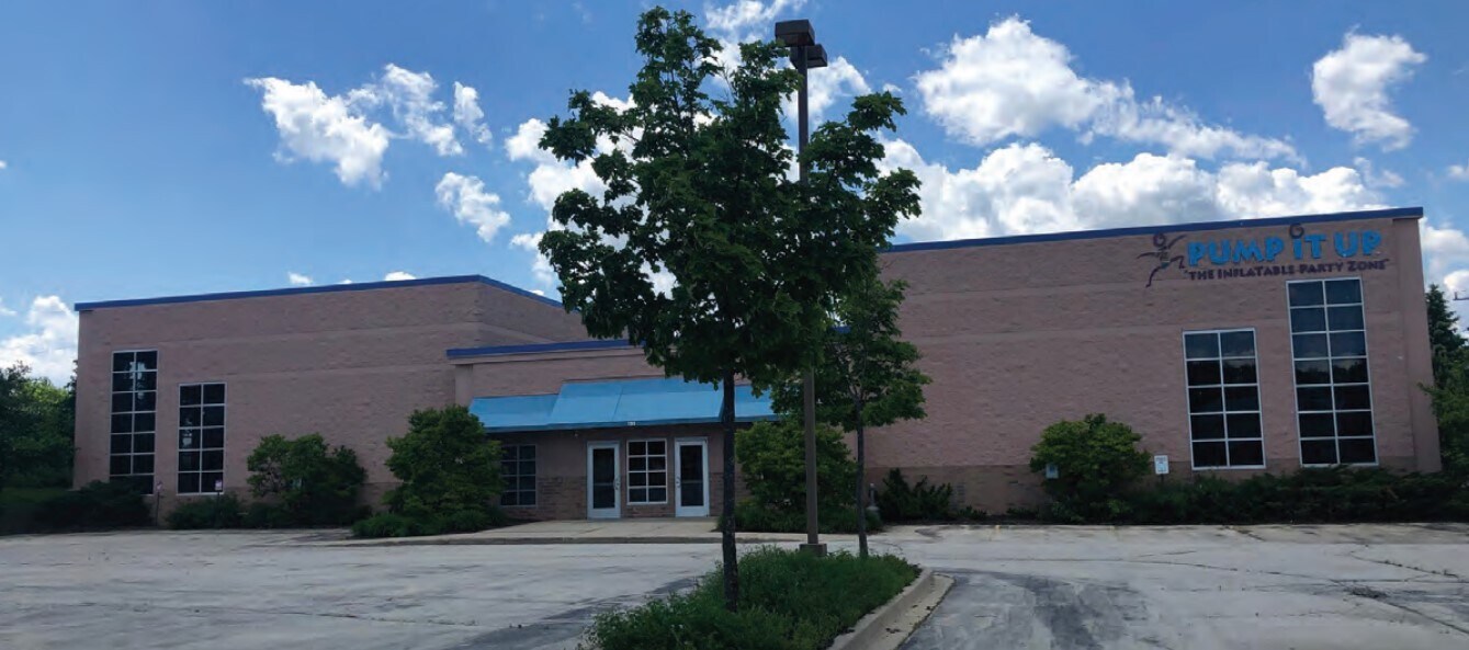 195 N Janacek Rd, Brookfield, WI for sale Building Photo- Image 1 of 1