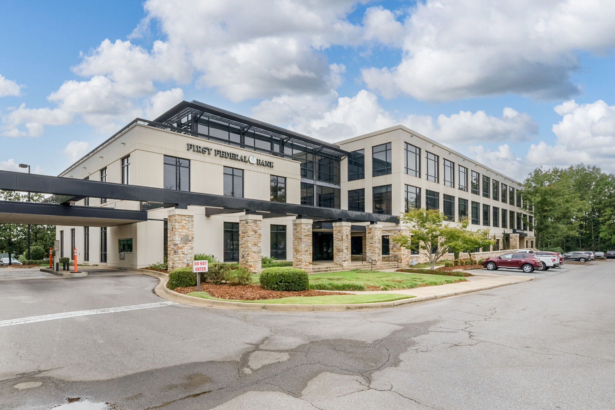 1300 McFarland Blvd NE, Tuscaloosa, AL for lease Building Photo- Image 1 of 6