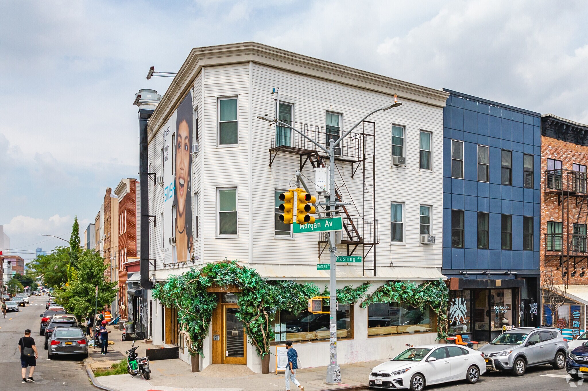 1031 Flushing Ave, Brooklyn, NY for sale Primary Photo- Image 1 of 1