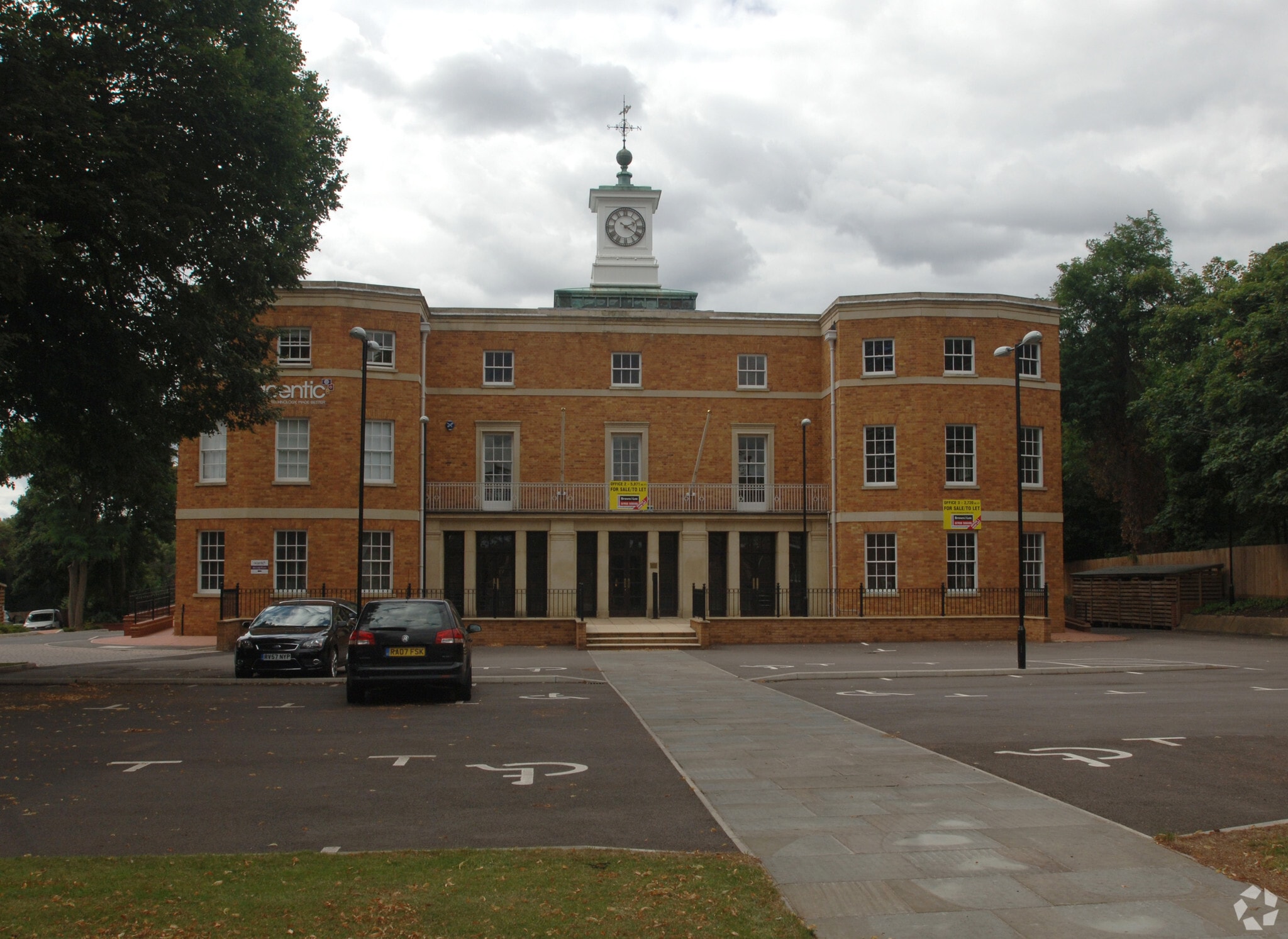 The Limes, Bedford for lease Primary Photo- Image 1 of 30