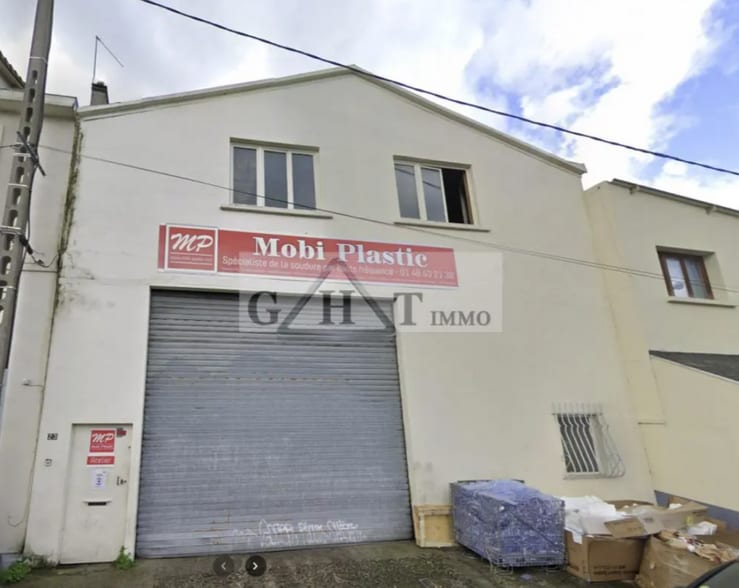 Flex in Noisy-le-Sec for sale - Primary Photo - Image 1 of 1