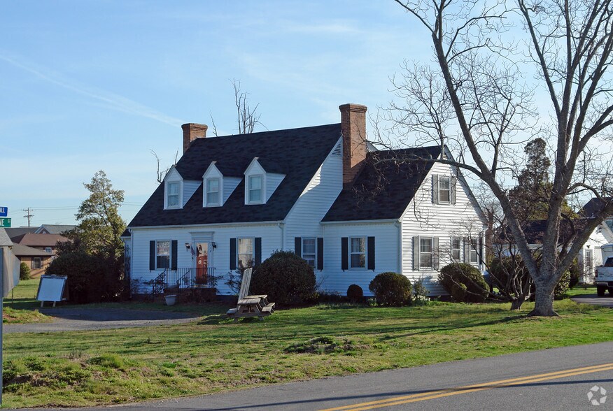 118 St Mary's Ave, La Plata, MD for sale - Primary Photo - Image 1 of 1
