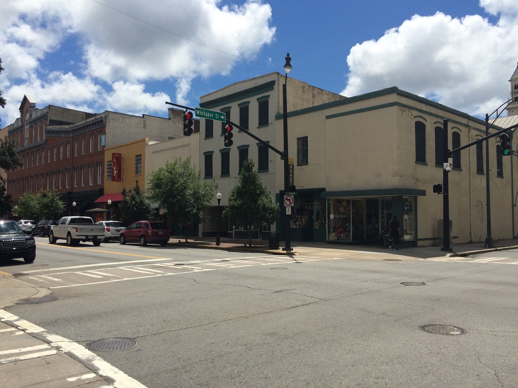 25 W Broughton St, Savannah, GA for sale Primary Photo- Image 1 of 1