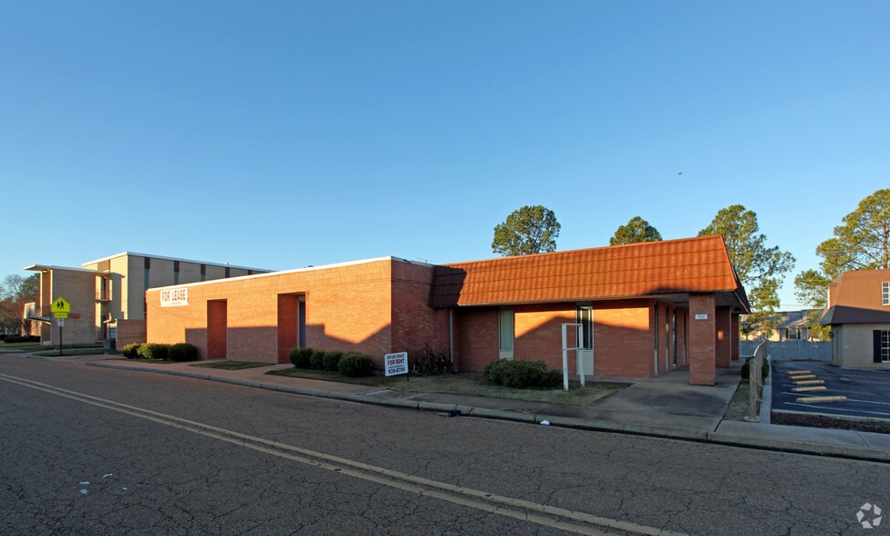 45354541 Office Park Dr, Jackson, MS 39206