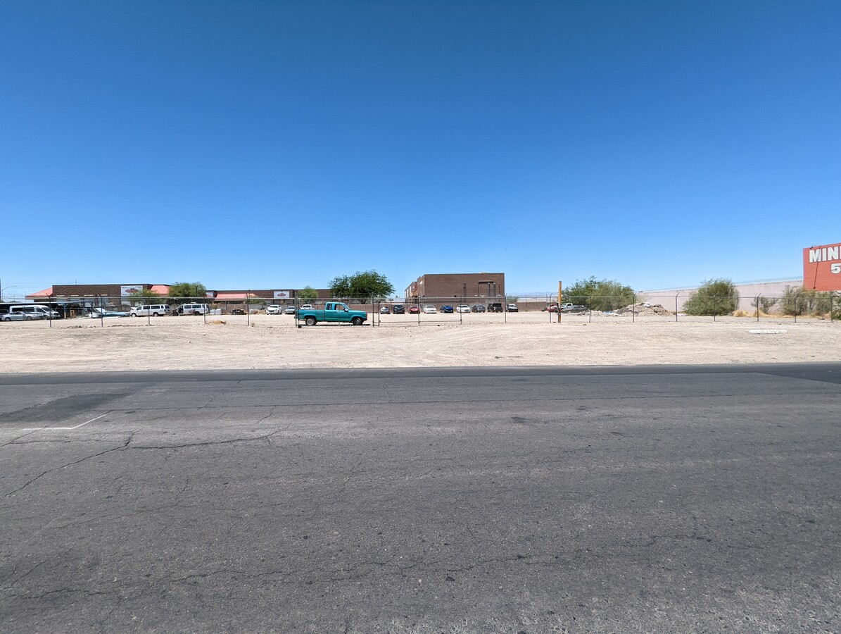 700 W Sunset Rd, Henderson, NV 89011 | LoopNet