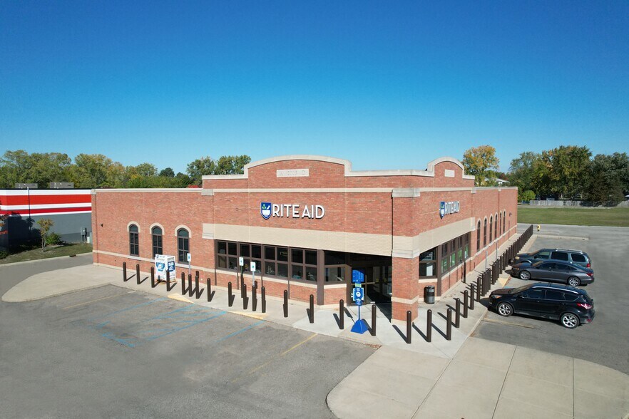 1565 E Pierson Rd, Flushing, MI 48433 Rite Aid