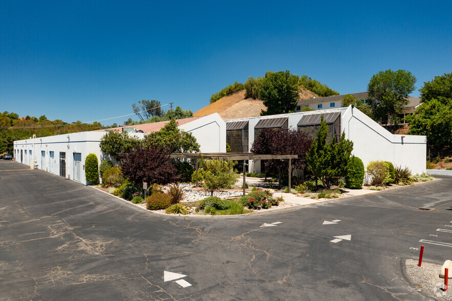 23930-23978 Craftsman Rd, Calabasas, CA for lease - Primary Photo - Image 2 of 5