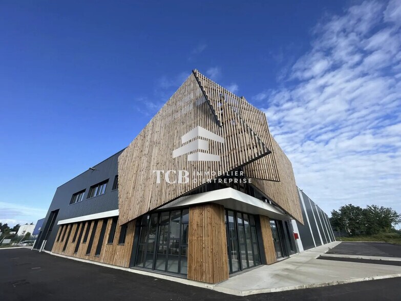 Flex in Saint-Aignan-Grandlieu for lease - Building Photo - Image 1 of 5