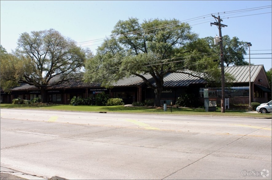 7520 Perkins Rd, Baton Rouge, LA for sale - Building Photo - Image 1 of 1