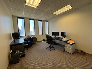 3400 Peachtree Rd NE, Atlanta, GA for lease Interior Photo- Image 2 of 4