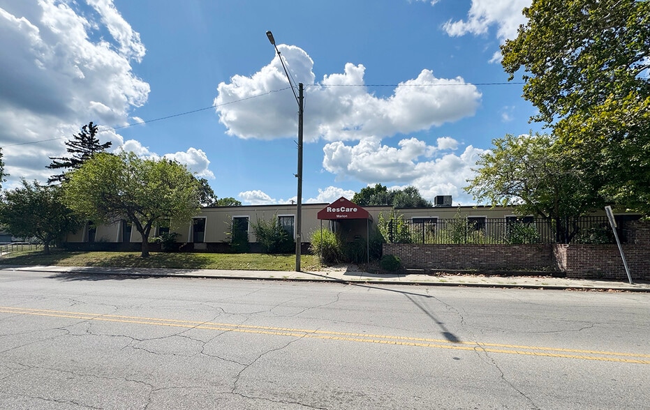 221 N Washington St, Marion, IN for sale - Primary Photo - Image 1 of 4