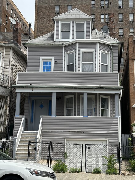 2916 Heath Ave, Bronx, NY for sale - Primary Photo - Image 1 of 1