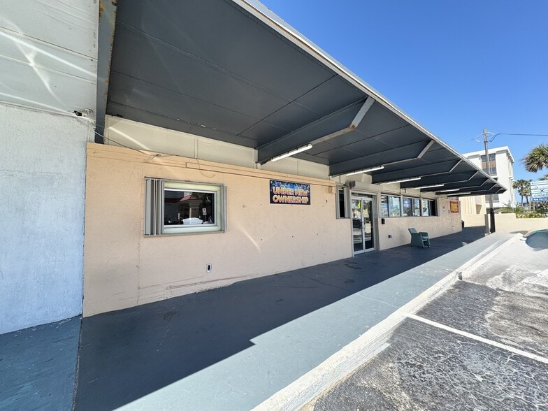 162 S Atlantic Ave, Ormond Beach, FL for lease - Building Photo - Image 1 of 10