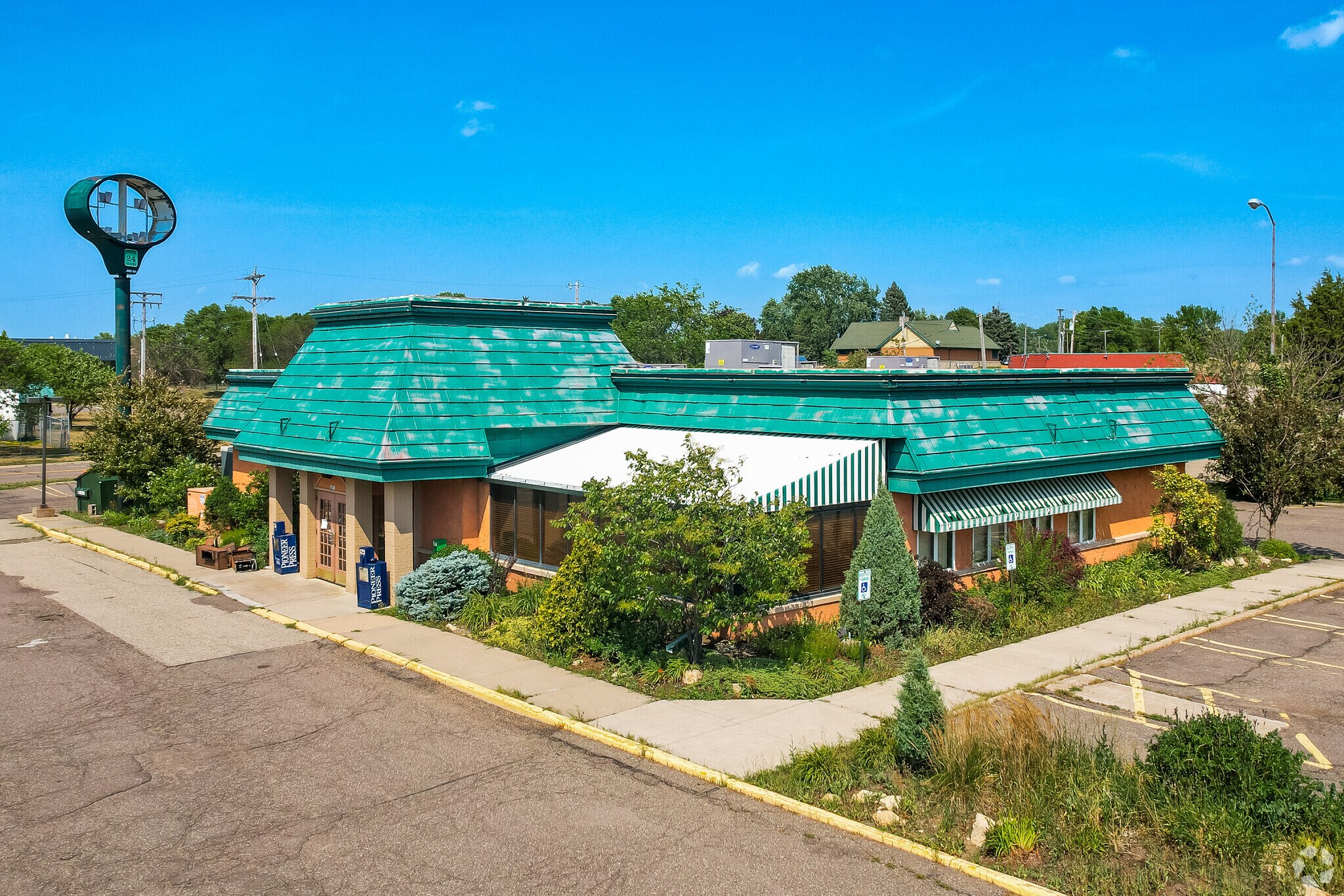 1829 N Saint Paul Rd E, Maplewood, MN for sale Primary Photo- Image 1 of 1