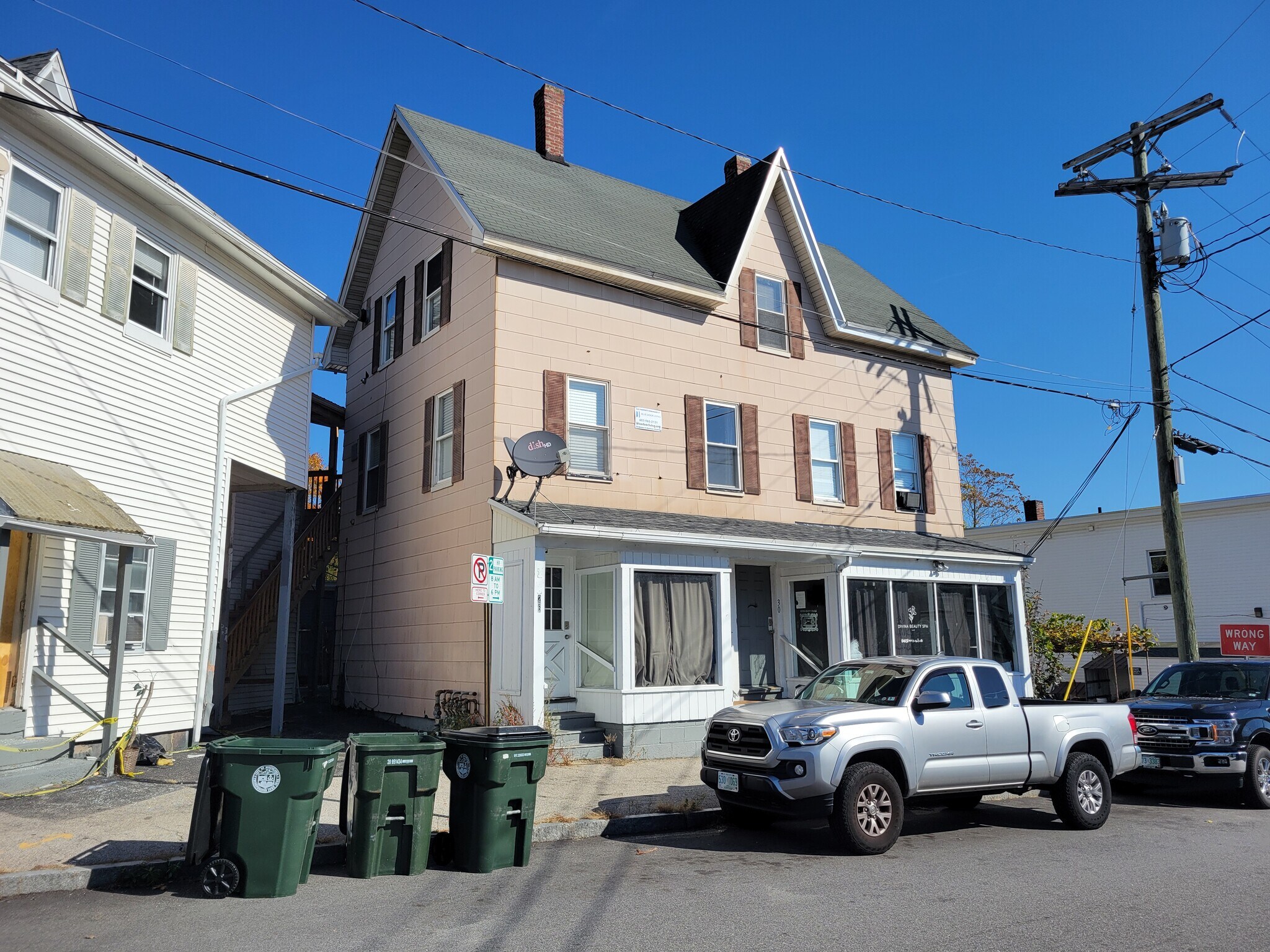 26 Massabesic St, Manchester, NH for sale Primary Photo- Image 1 of 1