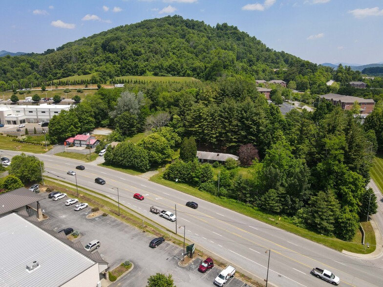 1545 U. S. Highway 421, Boone, NC for sale - Building Photo - Image 3 of 13