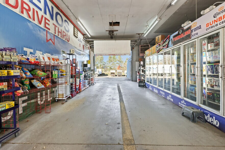 2024 Locust St, Canal Fulton, OH for sale - Building Photo - Image 2 of 13