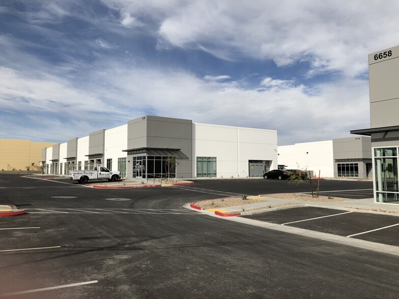 6728 W Sunset Rd, Las Vegas, NV for lease - Building Photo - Image 2 of 9