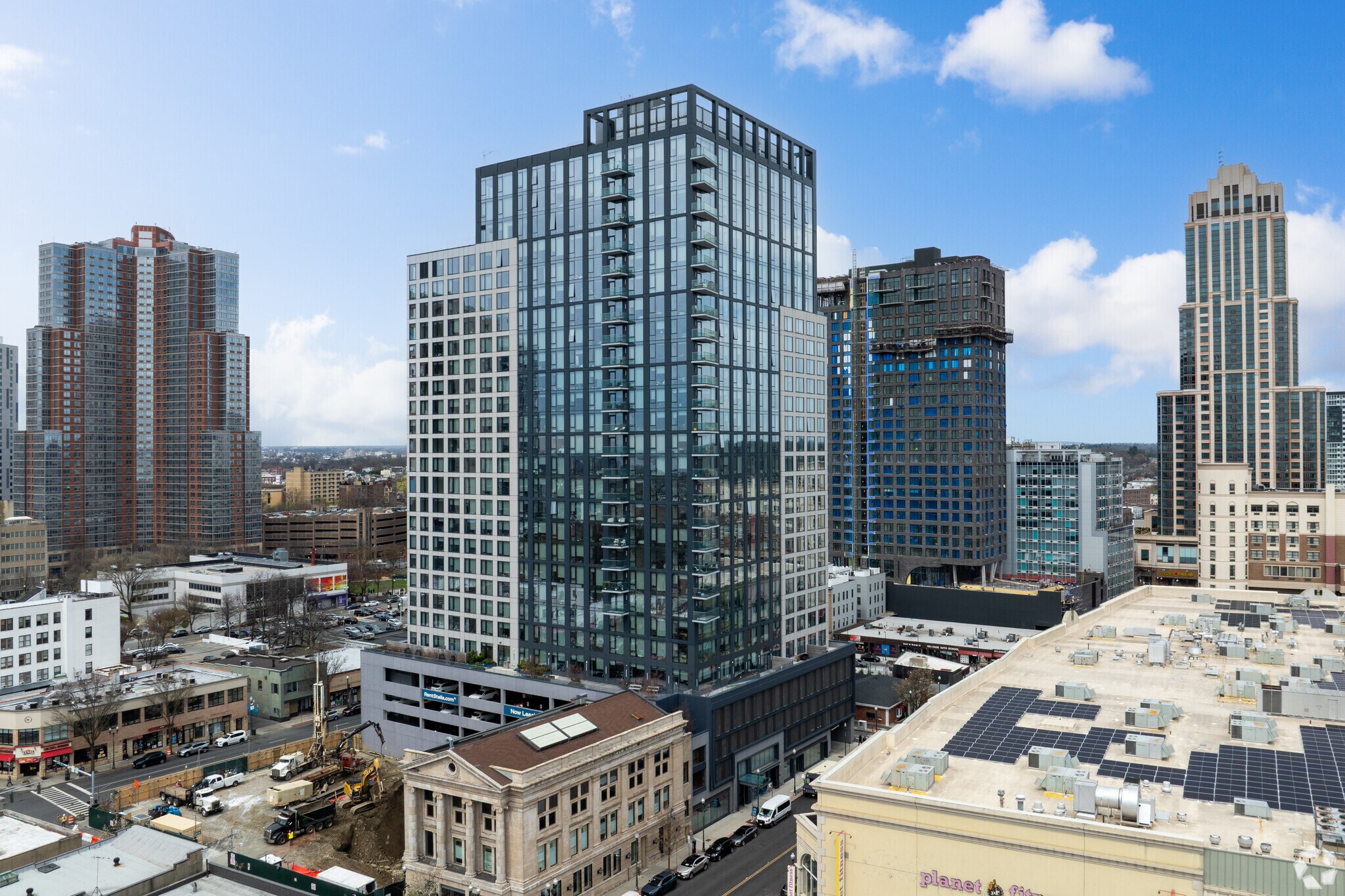 10-14 Lecount Plz, New Rochelle, NY for sale Primary Photo- Image 1 of 1