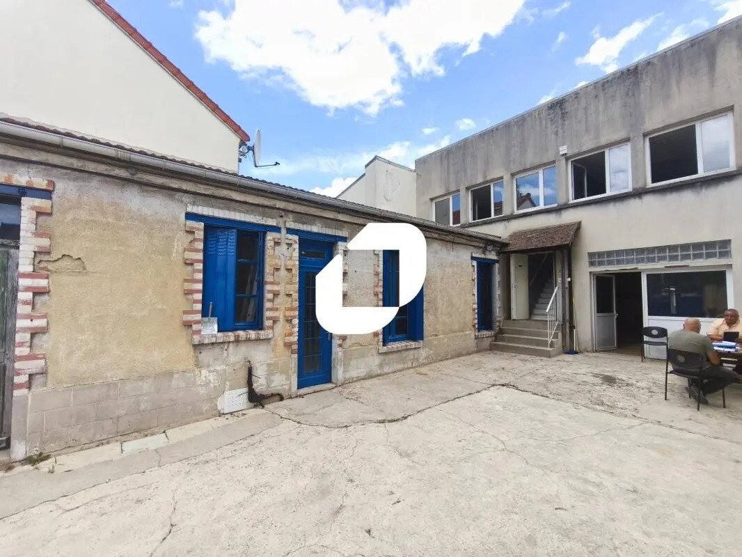 Office in Champigny-sur-Marne for sale Building Photo- Image 1 of 7