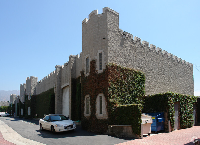 140-166 S Victory Blvd, Burbank, CA for lease - Building Photo - Image 3 of 6