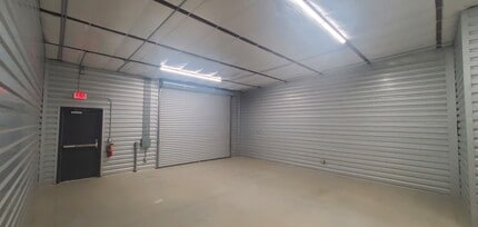 7903 SW Loop 410, San Antonio, TX for lease Interior Photo- Image 2 of 2