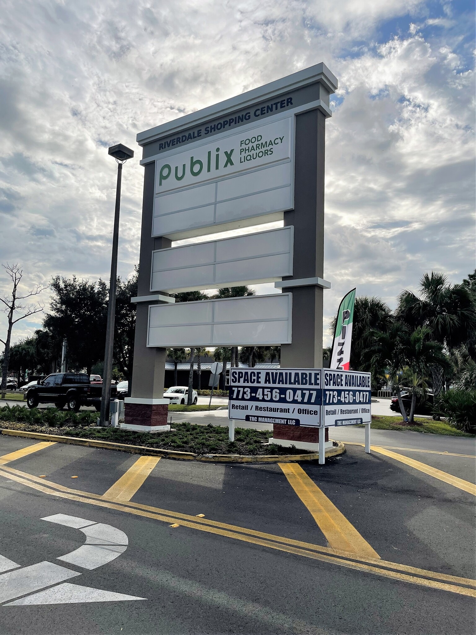 14561 Palm Beach Blvd, Fort Myers, FL 33905 Riverdale Shopping Center