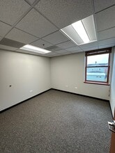 303 N 2nd St, St Charles, IL for lease Interior Photo- Image 2 of 5