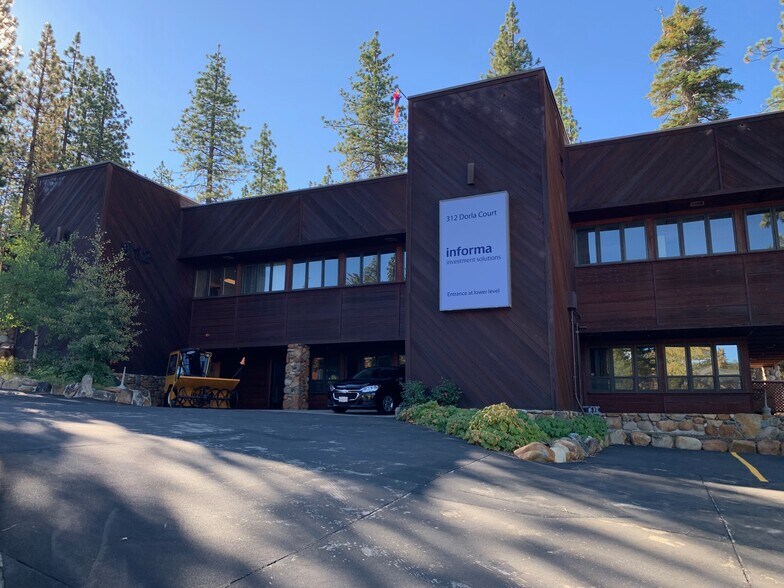 312 Dorla Ct, Zephyr Cove, NV for sale - Primary Photo - Image 1 of 1