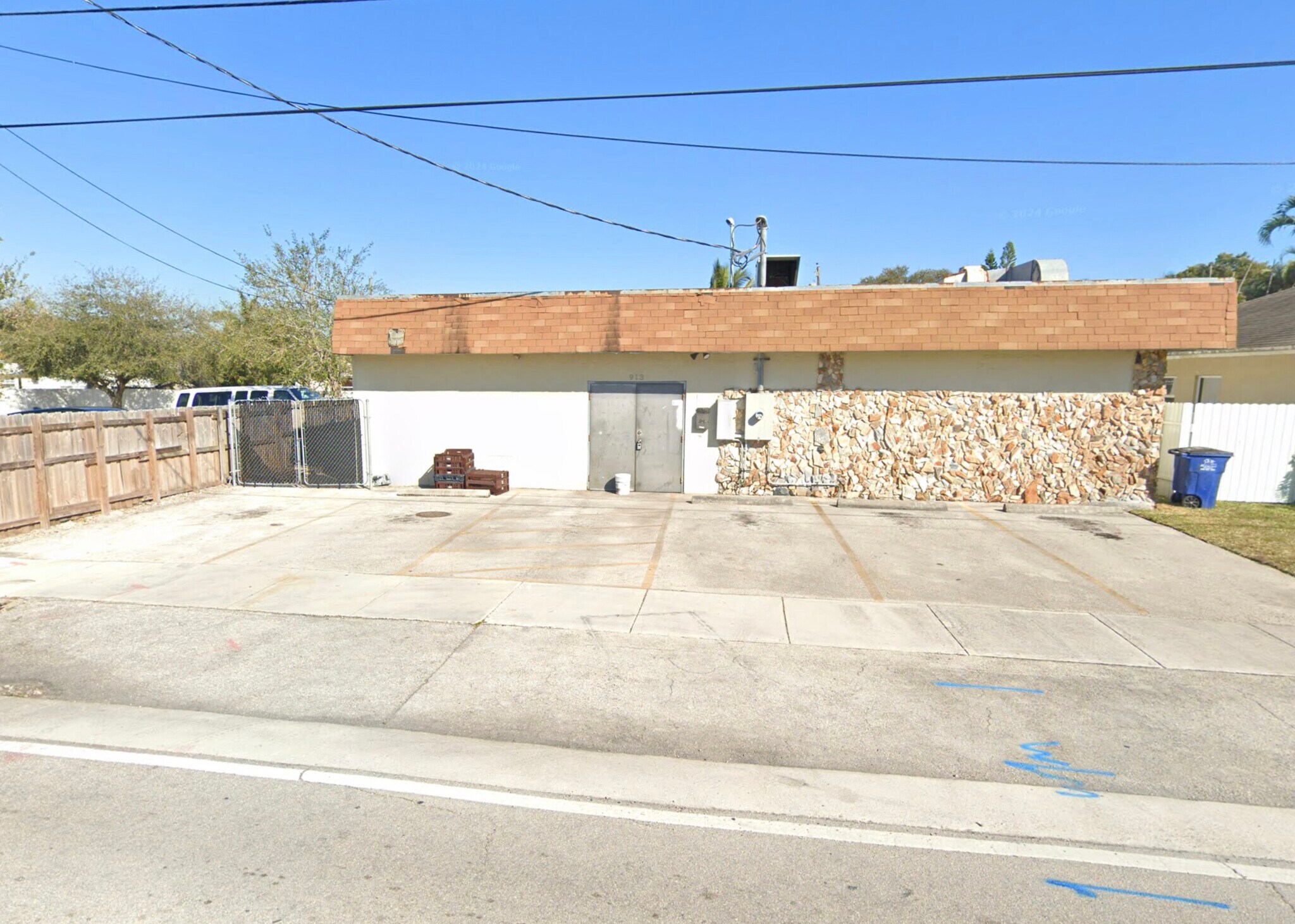 913 SW 8th Ave, Hallandale Beach, FL for sale Building Photo- Image 1 of 1