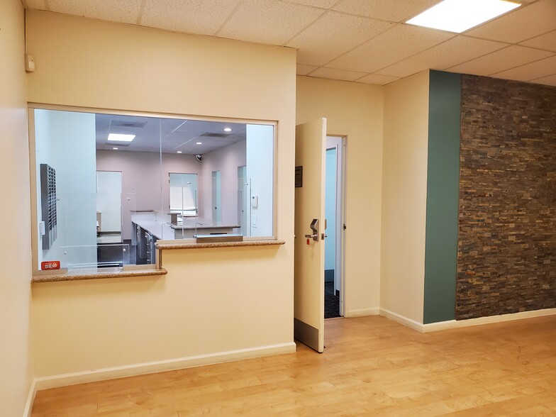 5000 Overland Ave, Culver City, CA for lease - Interior Photo - Image 3 of 9