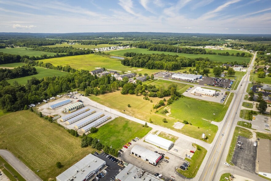 1631 Mcclain Ave, Scottsburg, IN for sale - Building Photo - Image 2 of 21