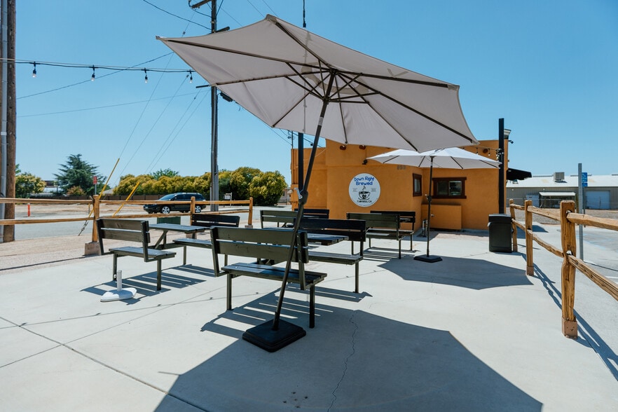 950 Calimesa Blvd, Calimesa, CA for sale - Building Photo - Image 3 of 29