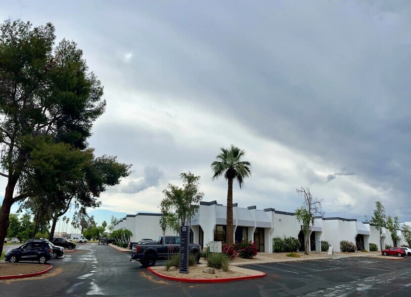 2202-2218 E Magnolia St, Phoenix, AZ for lease - Building Photo - Image 2 of 5