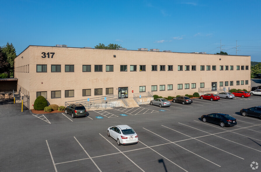 317 New Boston St, Woburn, MA for lease - Primary Photo - Image 1 of 9