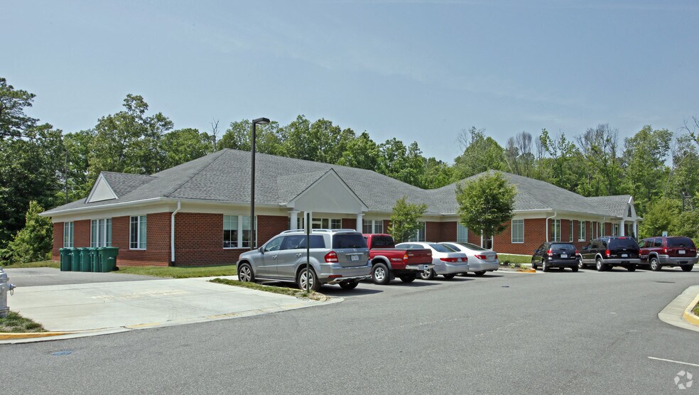 2550 Gaskins Rd, Richmond, VA for lease - Building Photo - Image 1 of 5
