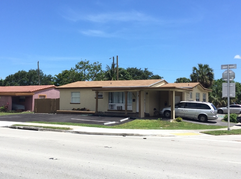 5850 Sheridan St, Hollywood, FL for sale - Primary Photo - Image 1 of 1