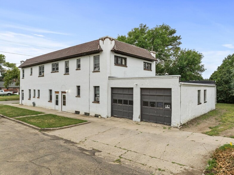 2 University Ave W, Minot, ND for sale - Building Photo - Image 1 of 19