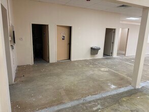 1071-1119 Fort St, Lincoln Park, MI for lease Interior Photo- Image 1 of 4