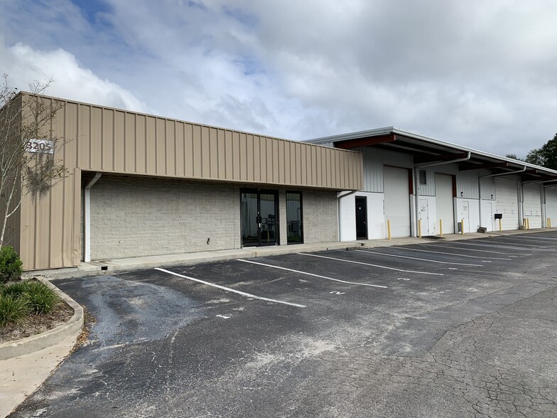 3205 SW 40th Blvd, Gainesville, FL for lease - Building Photo - Image 2 of 7