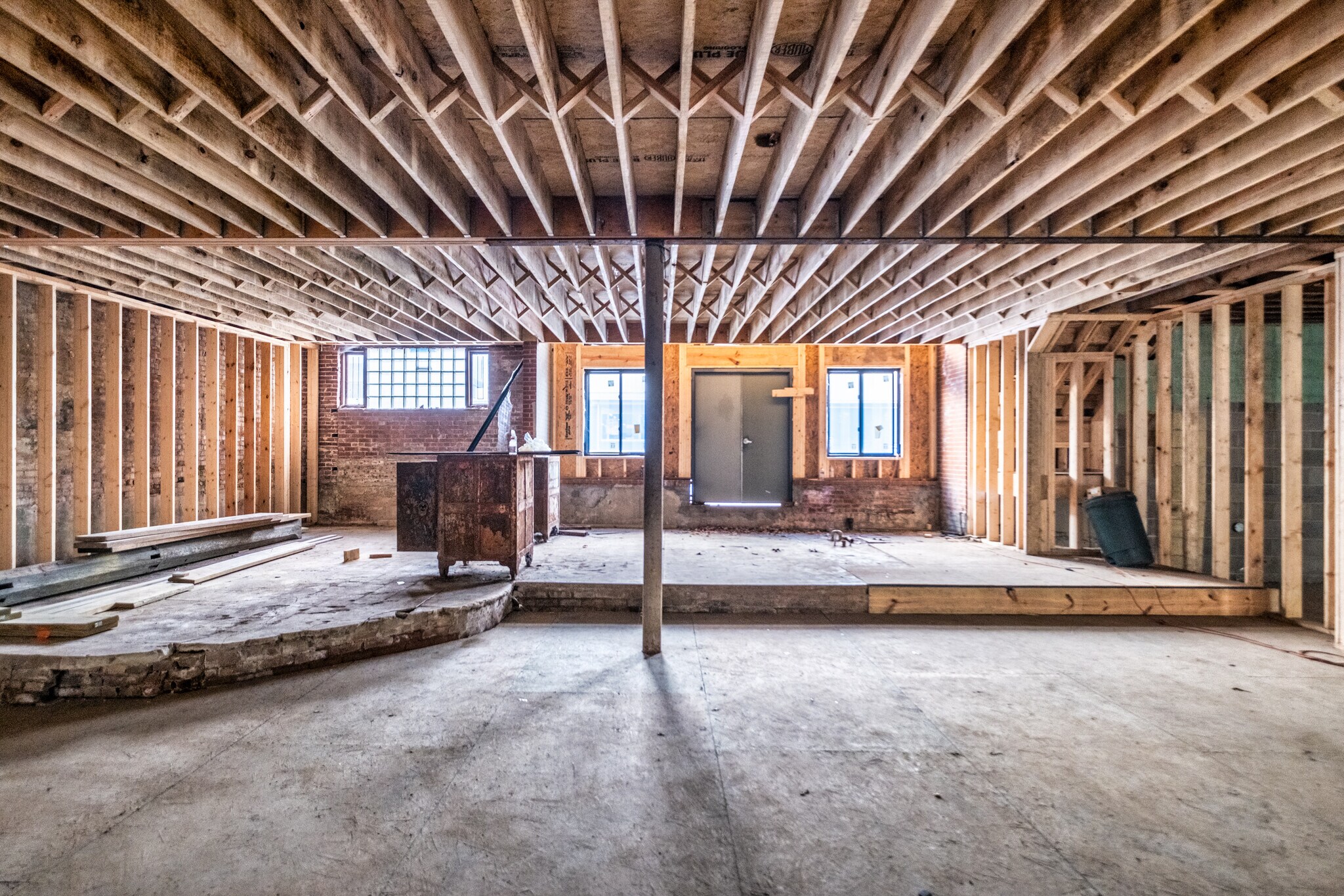 177-179 N Main St, Russellville, KY for lease Building Photo- Image 1 of 15