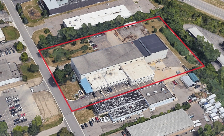 24704 Hathaway St, Farmington Hills, MI for lease - Building Photo - Image 2 of 3