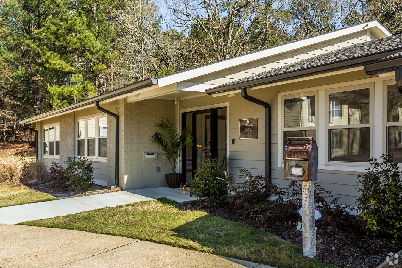 1903 Anderson Rd, Oxford, MS 38655