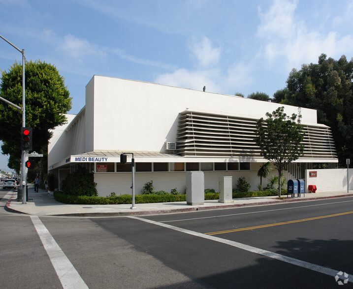 9884 Santa Monica Blvd, Beverly Hills, CA for sale - Building Photo - Image 1 of 1