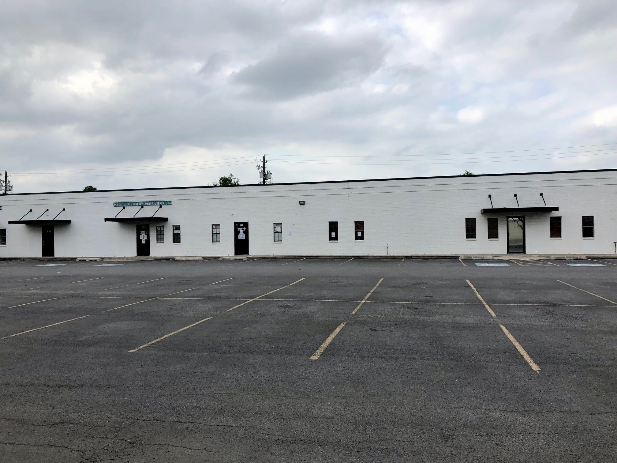1804-1828 W Jefferson Ave, Harlingen, TX for lease Building Photo- Image 1 of 8