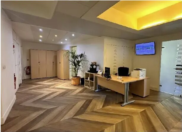 2 Rue Lord Byron, Paris, PAR 75008 - Unit 01 - - Interior Photo - Image 1 of 2