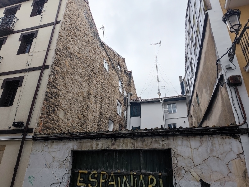 Land in Irun for sale Building Photo- Image 1 of 4