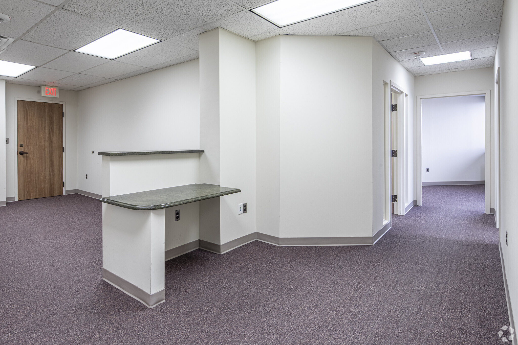 3975 University Dr, Fairfax, VA for lease Interior Photo- Image 1 of 12