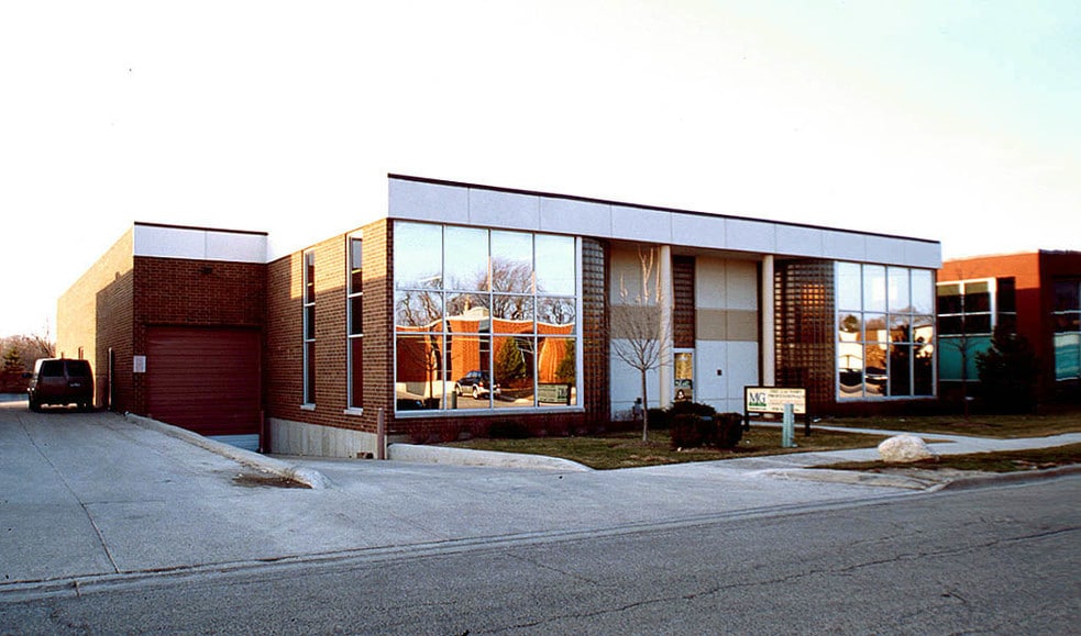 1528 St Paul Ave, Gurnee, IL for lease - Primary Photo - Image 1 of 2