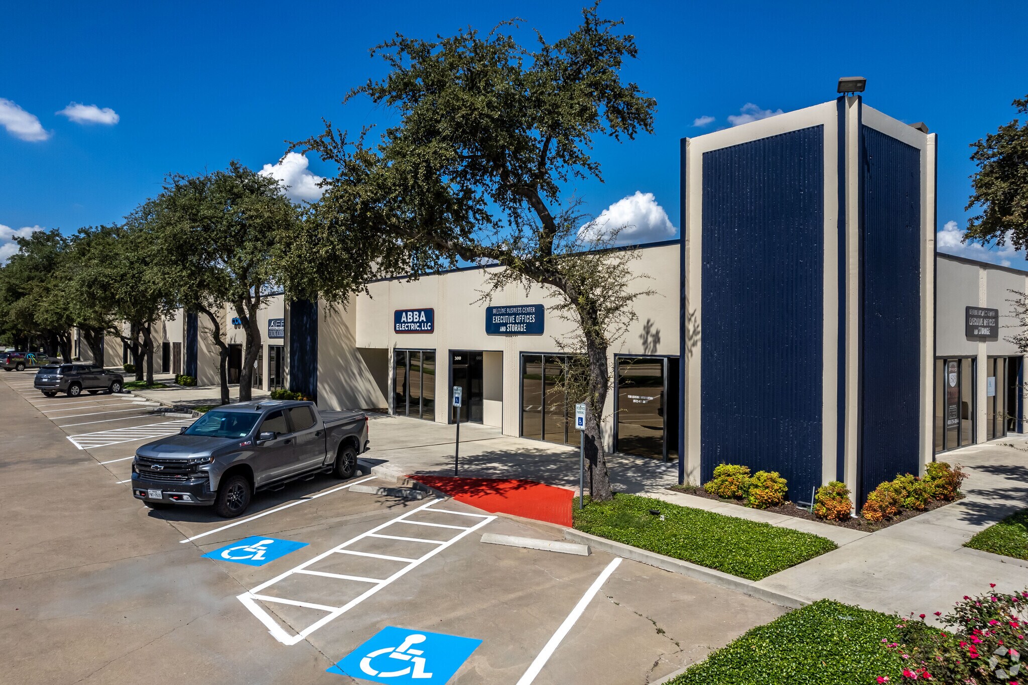 2225 E Belt Line Rd, Carrollton, TX for lease Building Photo- Image 1 of 5